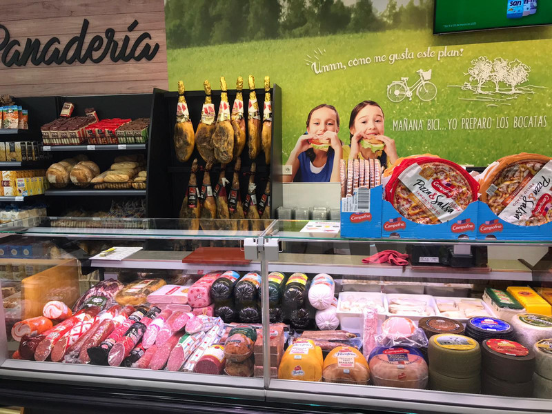 Supermercado Los Montes Orientales 2